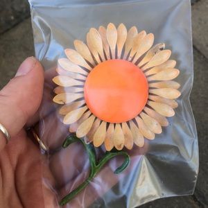 Vintage Sunflower pin